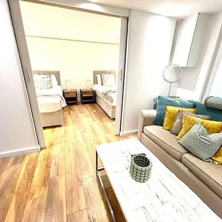Historical Building / Cozy Basement Apt / Central CBG Exterior foto